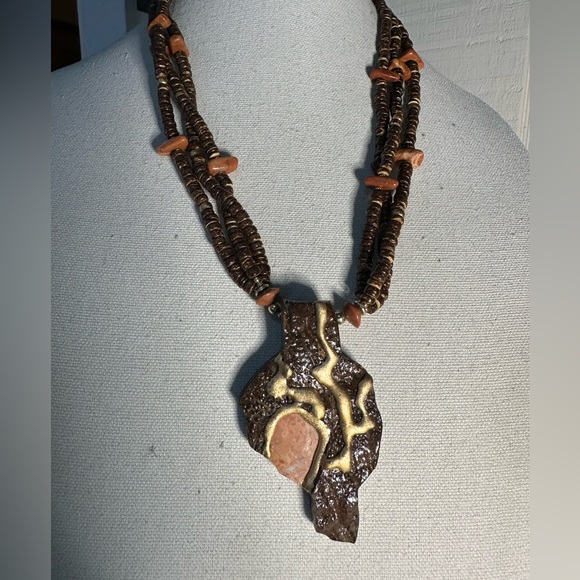 Chunky artisan style pendant necklace - Picture 3 of 8